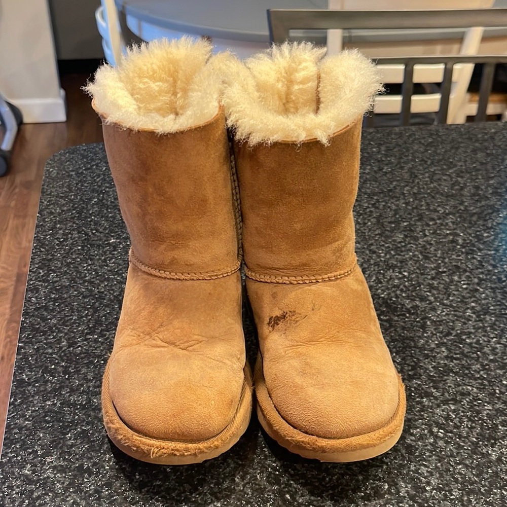 Little girls size 12 Uggs